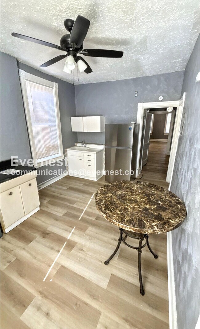 3722 Fairview Ave in St. Louis, MO - Building Photo - Building Photo