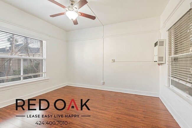 property at 734 S Valencia St