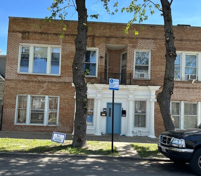 property at 2847 S Homan Ave