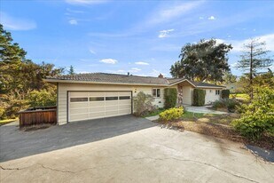 14530 Miranda Rd in Los Altos Hills, CA - Building Photo