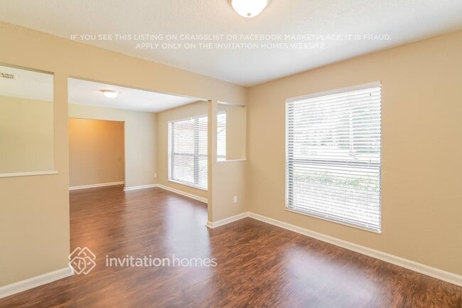 8323 Country Creek Blvd, Unit 11-101 in Jacksonville, FL - Building Photo - Building Photo