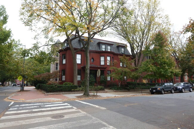 100 12th St SE in Washington, DC - Building Photo - Building Photo