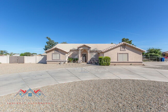 property at 8760 E Winnston Cir