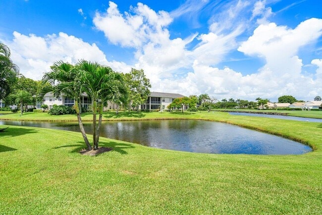 property at 5070 Lake Catalina Dr