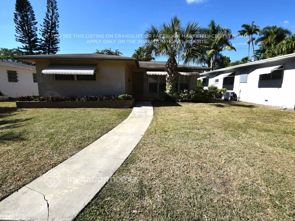 1008 N Park Rd in Hollywood, FL - Building Photo