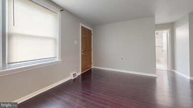 1625-1627 Rhawn St in Philadelphia, PA - Building Photo - Building Photo