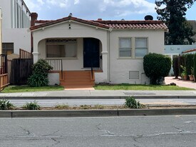515 Davis St in San Leandro, CA - Building Photo
