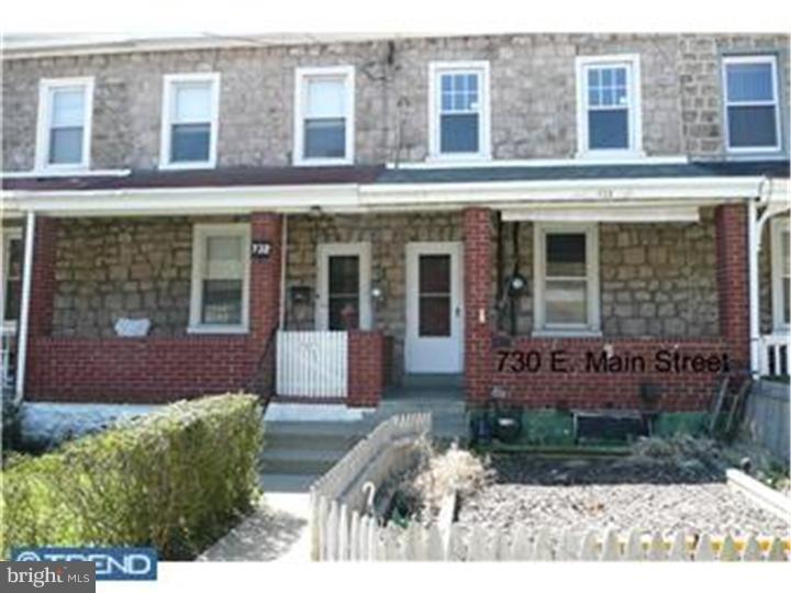 730 E Main St in Norristown, PA - Building Photo