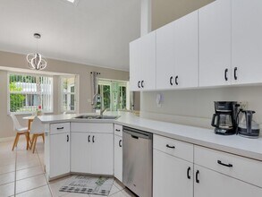 664 Vocelle Ave in Sebastian, FL - Building Photo - Building Photo