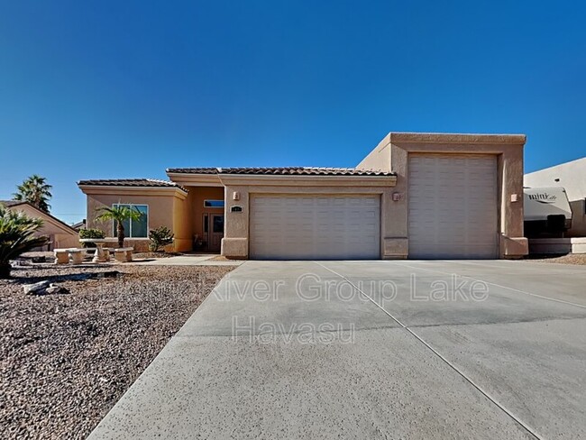 2425 Barranca Dr in Lake Havasu City, AZ - Building Photo - Building Photo