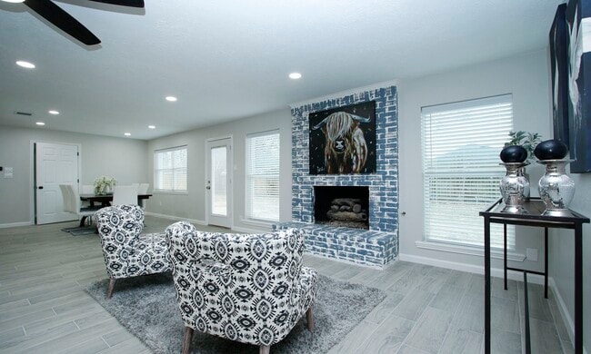 property at 25607 Pecan Valley Cir