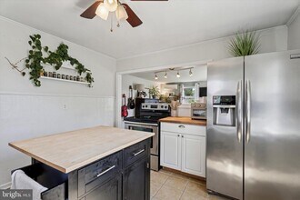 134-137 E 7 Stars Rd in Phoenixville, PA - Building Photo - Building Photo