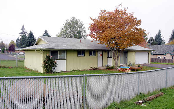 Northwood Manor Apartments in Gresham, OR - Foto de edificio - Building Photo