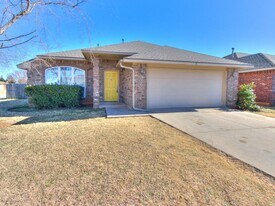 21998 Homesteaders Rd in Edmond, OK - Building Photo