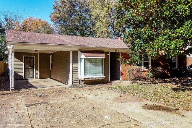 1753 Maxine St in Memphis, TN - Building Photo - Building Photo