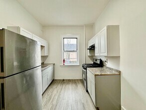 197 Lafayette Pl in Englewood, NJ - Foto de edificio - Building Photo