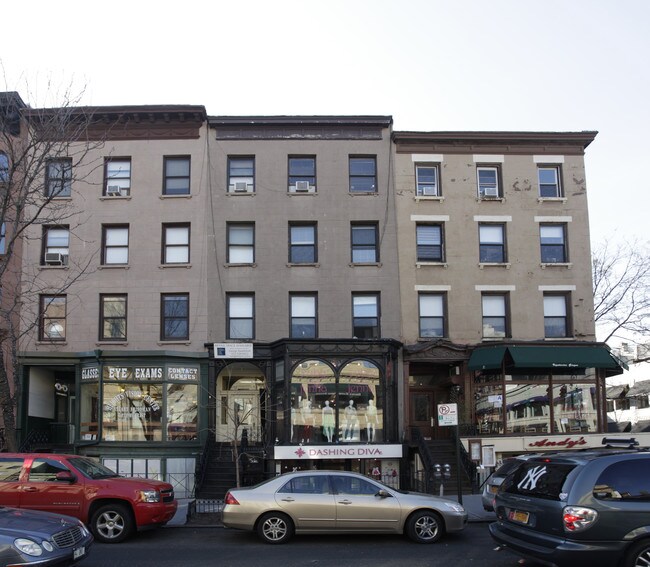 130 Montague St in Brooklyn, NY - Building Photo - Building Photo