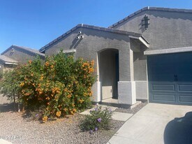 6940 W Beth Dr in Phoenix, AZ - Building Photo