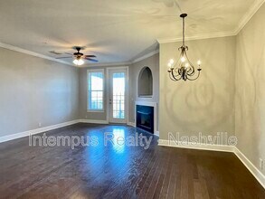 307 Seven Springs Way in Brentwood, TN - Building Photo - Building Photo