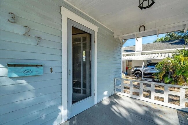 7327 1st Ave N in St. Petersburg, FL - Building Photo - Building Photo