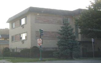 4757 N Keeler Ave Apartments