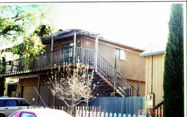 106-108 Blackwood Dr in Pacheco, CA - Building Photo - Building Photo