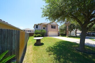 3907 Whisper View in Schertz, TX - Building Photo - Building Photo
