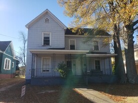 31 Perry Ave, Unit A in Greenville, SC - Building Photo