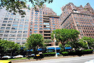 710 Park Ave in New York, NY - Building Photo - Building Photo