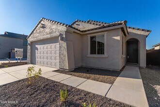 6970 W Gwen St in Phoenix, AZ - Building Photo - Building Photo