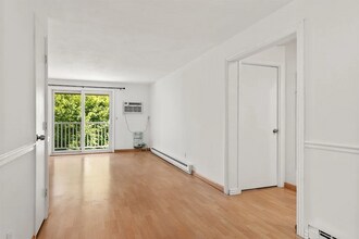 47 Will Dr in Canton, MA - Building Photo - Building Photo