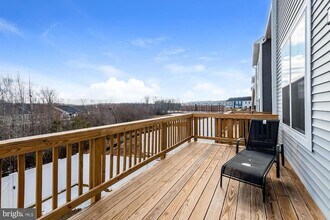 7715 Harlow Cir in Spotsylvania, VA - Foto de edificio - Building Photo