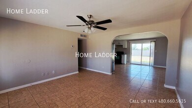 7031 W Almeria Rd in Phoenix, AZ - Building Photo - Building Photo
