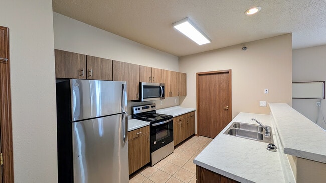 Amber Crossing Apartments in Fargo, ND - Foto de edificio - Building Photo