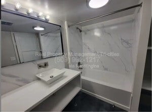 402 Barth Ave in Richland, WA - Foto de edificio - Building Photo