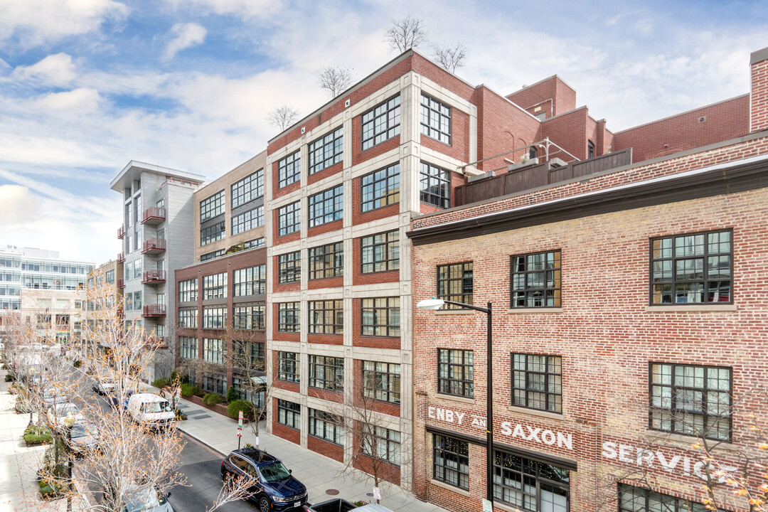 Saxon Court in Washington, DC - Building Photo