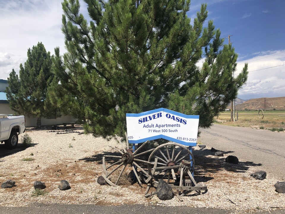 71 W 500 S in Gunnison, UT - Building Photo