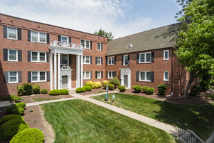 Fairfax Village Condominiums Apartments