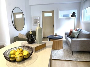 9805-9153 153 St NW in Edmonton, AB - Building Photo - Building Photo