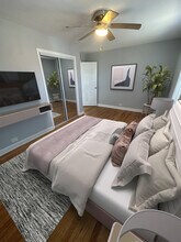 2456 W Marquette Rd, Unit 2 in Chicago, IL - Building Photo - Building Photo