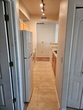 2929 W Yorkshire Dr, Unit The Springs atbYorkshire in Phoenix, AZ - Building Photo - Building Photo