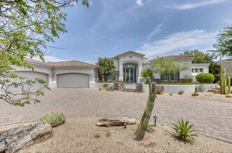 8350 E Via Del Sol Dr in Scottsdale, AZ - Building Photo - Building Photo