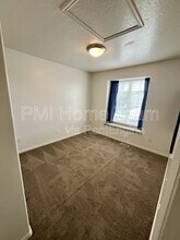 1222 Willard Peak Dr in Ogden, UT - Building Photo - Building Photo
