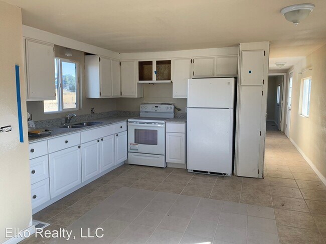 385 Ramah Plaza photo'