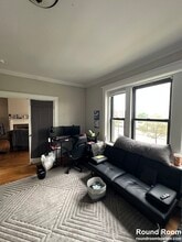 1653 Commonwealth Ave, Unit 4 in Boston, MA - Building Photo - Building Photo