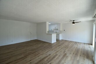 5440 Quakertown Ave in Los Angeles, CA - Building Photo - Building Photo