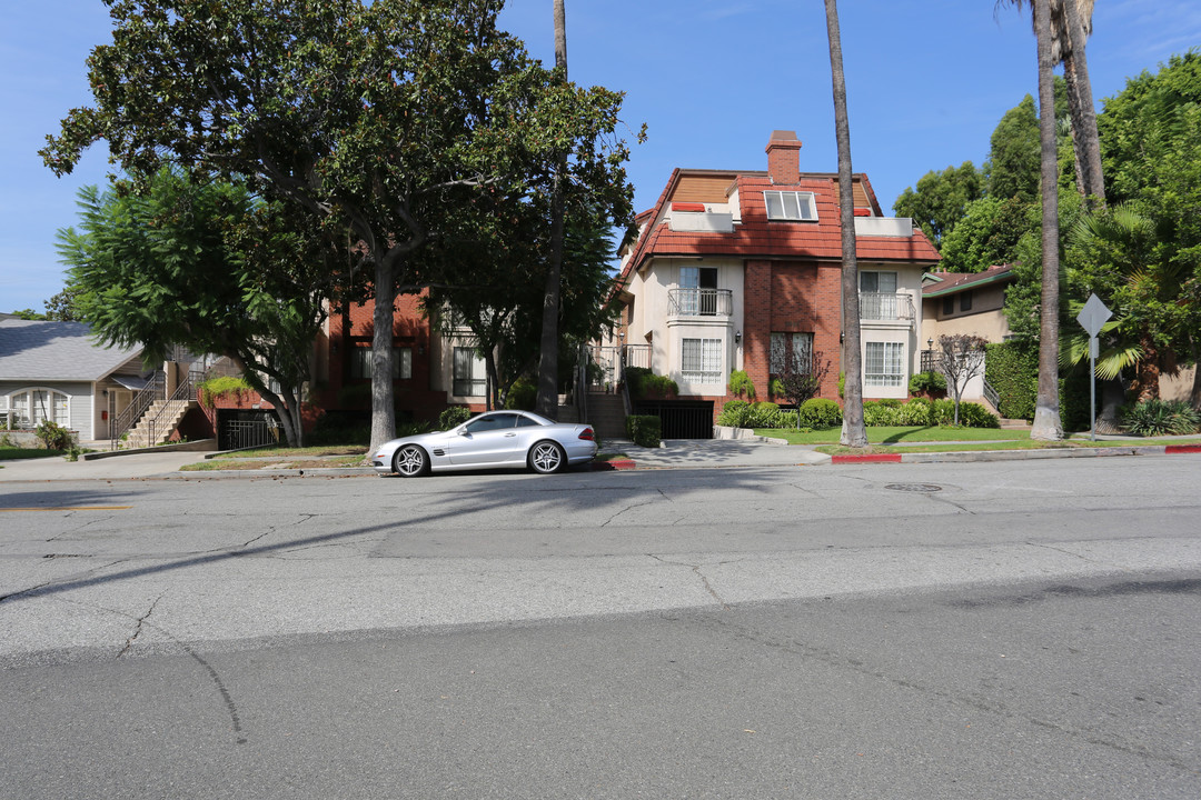 1237 N Central Ave in Glendale, CA - Building Photo