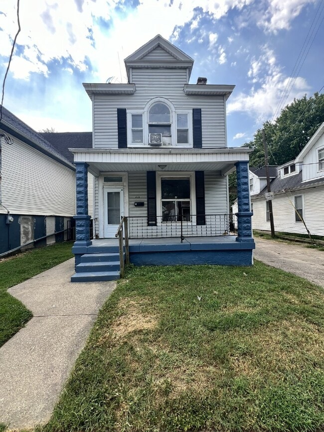 property at 414 M St