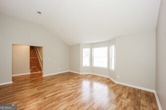 110 Foster Cir in Fairburn, GA - Building Photo - Building Photo