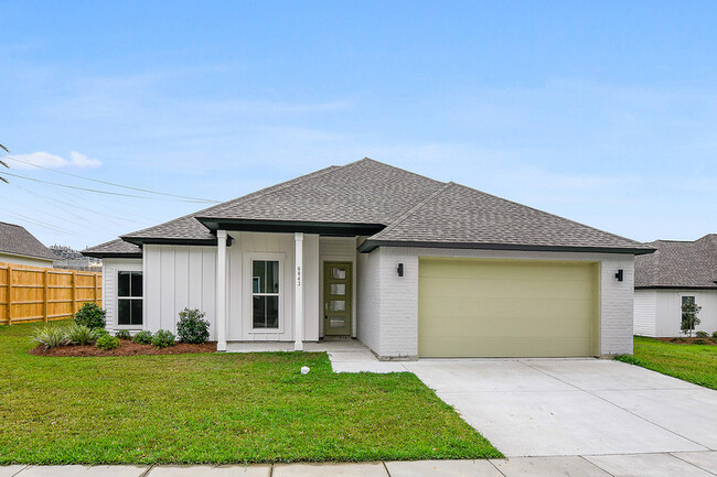 property at 6843 Kodiak Dr